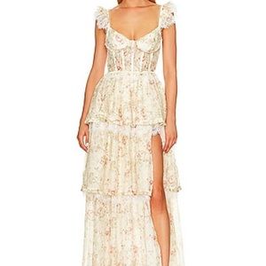 JOLIE GOWN IN CARMEL VALLEY ROSE
V. Chapman